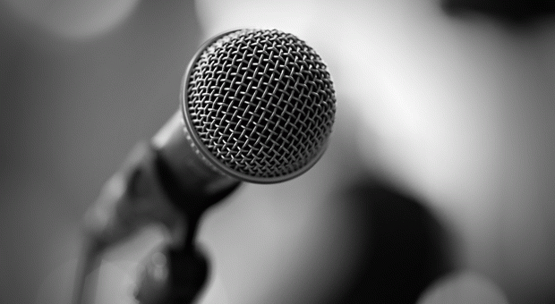 Alle mal herhören! Mit diesen Tipps können auch kleine Unternehmen erfolgreich PR machen.