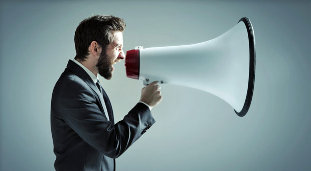 Spätestens wenn Ihre Mitarbeiter sich nur noch per Megafon unterhalten können, sollten Sie darüber nachdenken, wie Sie den Lärm im Büro reduzieren können.