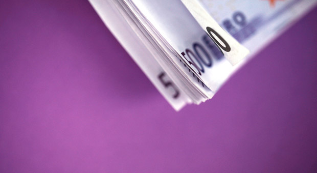 Irgendwo muss das Geld herkommen: Wenn die Bank keinen Kredit gibt, dann kommen vielleicht alternative Finanzierungsformen wie Factoring oder Leasing in Frage.