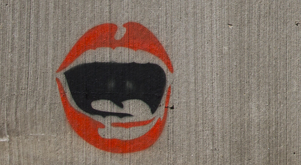 Weitersagen: Mundpropaganda ist ein kostengünstiges und äußerst wirksames Marketinginstrument.