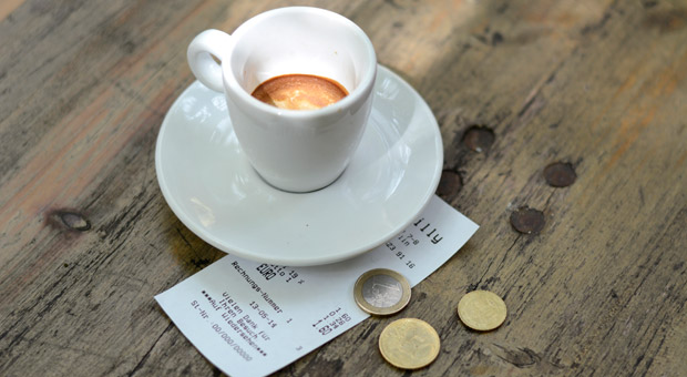 Trinkgelder sind nur unter bestimmten Voraussetzungen steuerfrei.