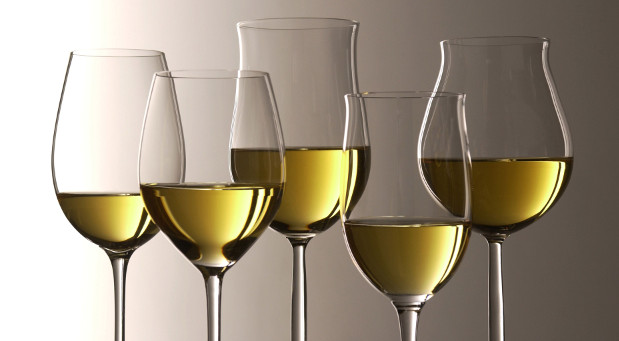 Wenn Sie Wein probieren, werden alle Sinne gefordert, schließlich ist Weißwein ist nicht gleich Weißwein.