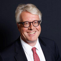 Dr. Stefan Berz ist Steuerberater in der Sozietät LKC Kemper Czarske von Gronau Berz in Grünwald.