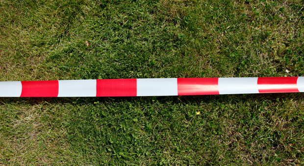 Bis hierher und nicht weiter: Unflexible Mitarbeiter zu führen ist für Chefs eine besondere Herausforderung. Wie bringt man sie dazu, bei Veränderungsprozessen mitzumachen?