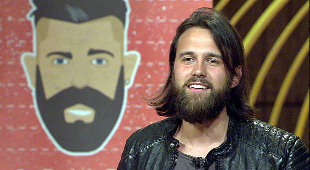 Er gibt niemals auf: Gründer Marvin Kruse kehrt zurück in "Die Höhle der Löwen", diesmal mit seiner Scheibenbratwurst "Brad Brat".