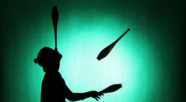 Jonglierkünste sind nicht nur im Zirkus von Nöten: Unternehmer müssen oft mit vielen Ideen jonglieren. Umso wichtiger ist eine zielsichere Ideenbewertung.