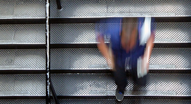 Dauernd unter Zeitdruck? Das ist nicht gesund. Deshalb hat Unternehmerin Nina Forkefeld sich und ihrem Team regelmäßige gemeinsame Pausen verordnet.