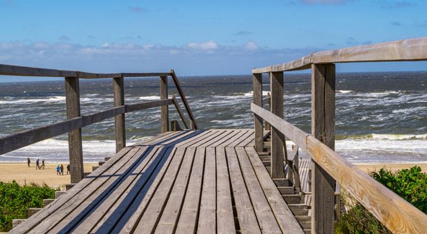 Mit Brückentagen kann man seinen Urlaub verlängern. Aber was, wenn es deswegen Streit zwischen Mitarbeitern gibt?