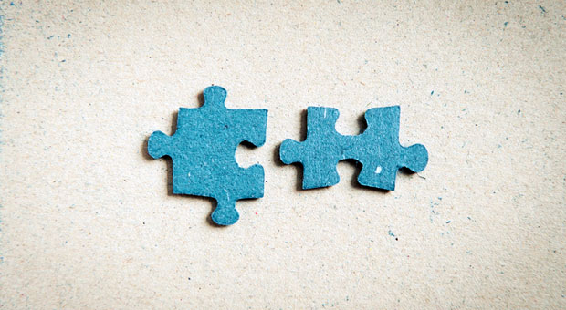 Passt perfekt? Vielleicht haben Sie Glück und genau das trifft auf einen Ihrer Mitarbeiter zu - er ist begeistert von Ihrem Unternehmen und arbeitet gern. Doch allzu engagierte Angestellte könnten Ihnen schaden.