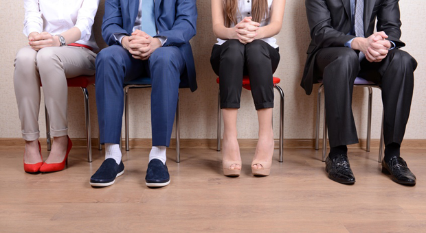 Irgendwann kommt jedes Unternehmen an den Punkt, an dem es nicht mehr nur Freunde von Freunden einstellen kann. Ein professionelles Recruiting muss her. Doch wie stellen Sie das am besten an?