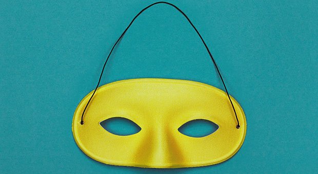 Den wahren Charakter einer Person hinter ihrer Maske sehen - das gelingt Menschenkennern besser als anderen. Zum Glück kann man die eigene Menschenkenntnis trainieren.