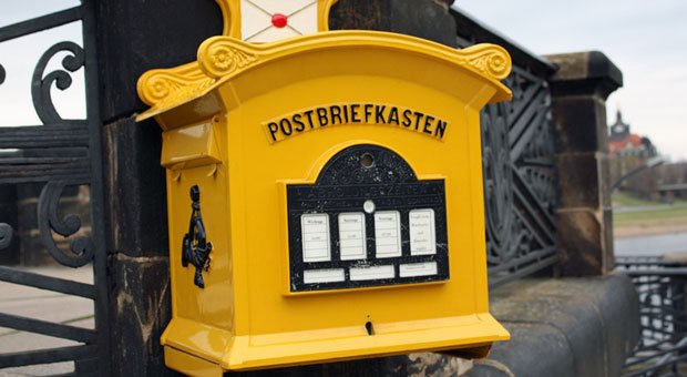 Einfach in den Briefkasten stecken? Ganz so leicht ist es leider nicht, Newsletter zu verschicken.