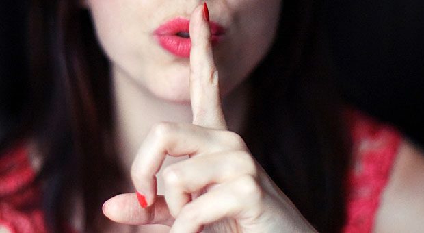 Beim Schweige-Seminar drei Tage lang nicht reden dürfen? Davor hatte Vanessa Weber Respekt. Bis sie erkannte: Ich muss hier nicht schweigen. Ich DARF schweigen.