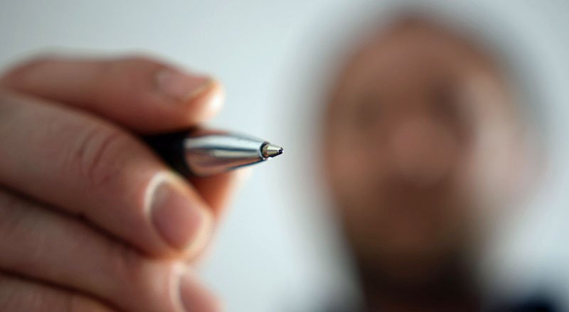 Für einen Eintrag in einem Gewerberregister fordern Betrüger von Unternehmen hunderte Euro. Firmen sollten nichts unterschreiben und überweisen, raten Experten.