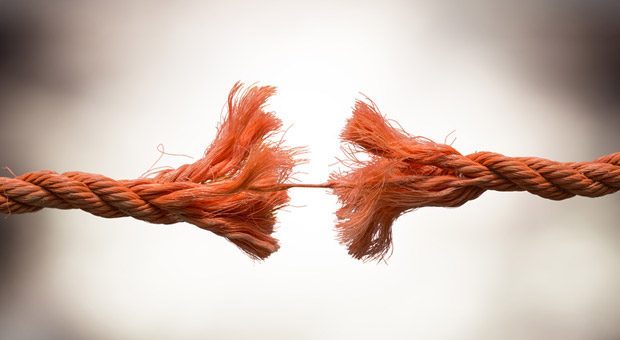 Wenn beide Seiten einen sauberen Schnitt wollen: Ein Aufhebungsvertrag kann für Arbeitgeber und -nehmer eine sinnvolle Alternative zur Kündigung sein.