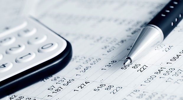 Fehler in der Rechnung? Chefs können aufatmen. Denn der Bundesfinanzhof hat nun entschieden, dass Korrekturen jetzt auf den Zeitpunkt der Rechnungsausstellung zurückwirken.