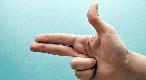 Wenn Ihnen Ihr Gegenüber in der Verhandlung die Pistole auf die Brust setzt, sollten Sie einen kühlen Kopf bewahren.