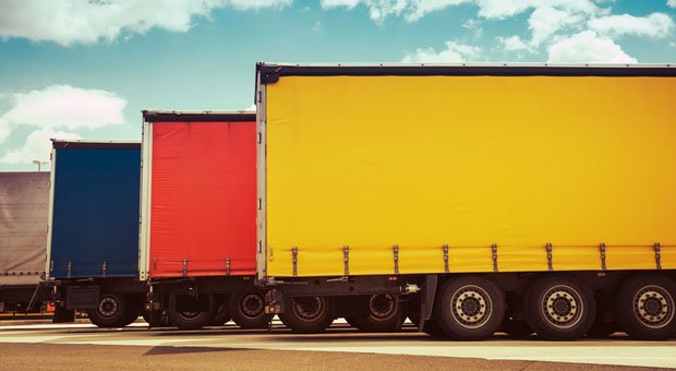 Für Lkw über 7,5 Tonnen müssen Unternehmen ab 1. Juli 2018 auch auf Bundesstraßen Maut bezahlen.