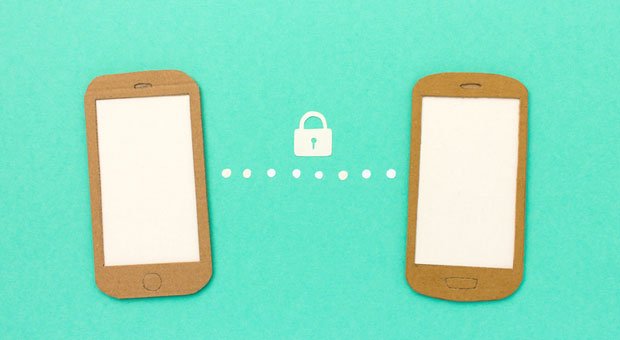 Whatsapp beruflich zu nutzen, ist riskant: Der amerikanische Messenger-Dienst hält sich nicht an die DSGVO der EU und greift automatisch auf  alle im Handy gespeicherten Daten zu.