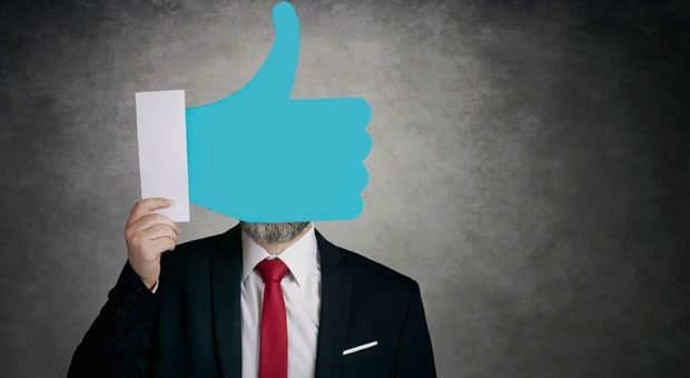 Daumen hoch! Endlich gibt es eine Möglichkeit, Facebook-Fanpages datenschutzkonform zu betreiben.