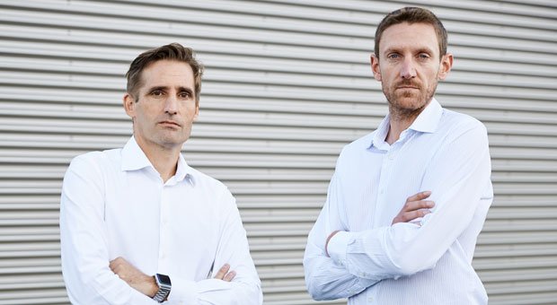 Die beiden Kontrahenten: Timo Sillober (links) und Jean-Baptiste Cornefert (rechts)  treten gegeneinander an.