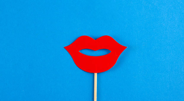 Wenn Sie sich bei Präsentationen an die 10-20-30-Regel halten, hängen alle Zuhörer an Ihren Lippen.