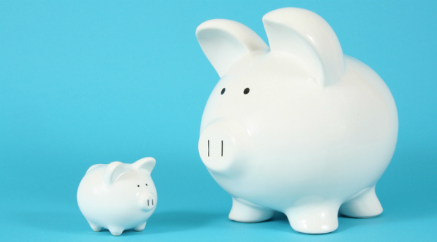 Kleines oder großes Sparschwein? Je nach Bundesland und Branche können sich Arbeitnehmer kaum Geld zur Seite legen.