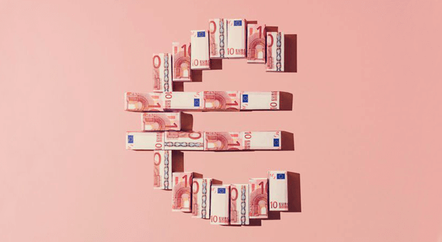 Wer Bares mit Geschäften mit Firmen im Ausland machen will, sollte das Reverse-Charge-Verfahren kennen.