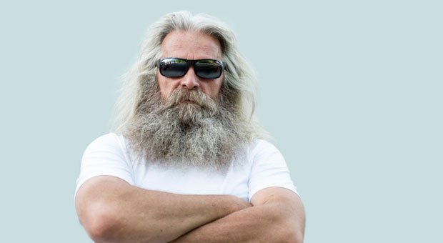 Sie lassen sich dank ihrer Erfahrung durch nichts aus der Ruhe bringen: ältere Mitarbeiter.