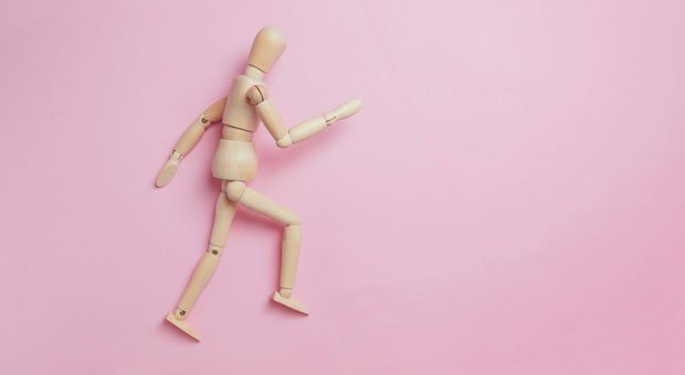 Aufrichten – und der Tag wird leichter: Dieser Gedanke steckt hinter dem Prinzip Power-Pose.