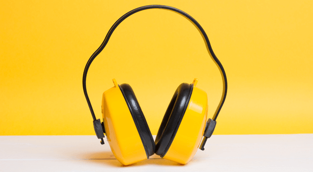 Wie geht man mit privaten Problemen von Mitarbeitern um? Ohrenschützer aufsetzen und einfach nicht hinhören?