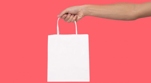 Ware verkauft, Kunde zufrieden? Wer im Vertrieb nicht aufdringlich auftritt, verkauft erfolgreicher.