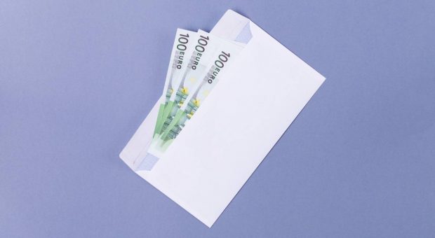 Zum Jahresabschluss gibt es Tricks, Steuern zu sparen