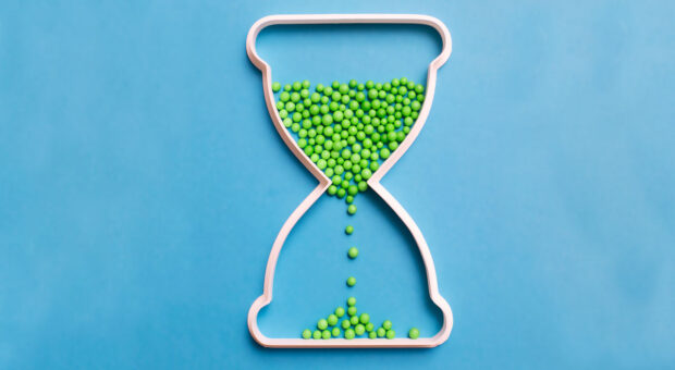 Die Zeit läuft ab, wie bei einer Sanduhr: Der befristete Arbeitsvertrag