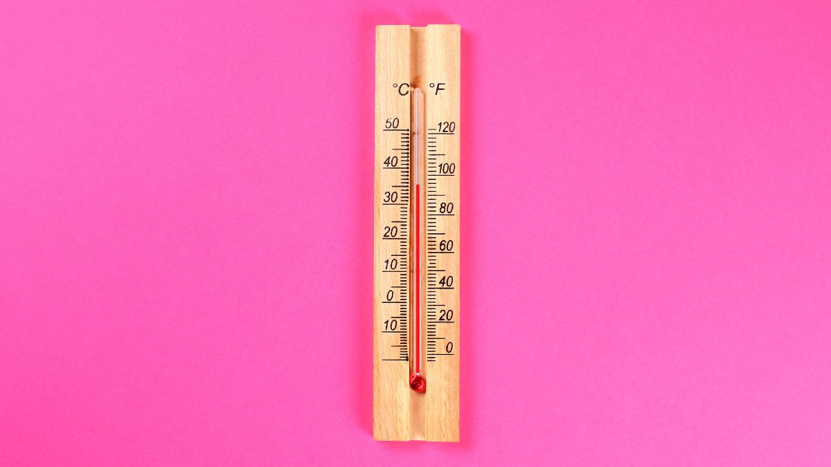 Ein Thermometer, dass 35 Grad Celsius zeigt