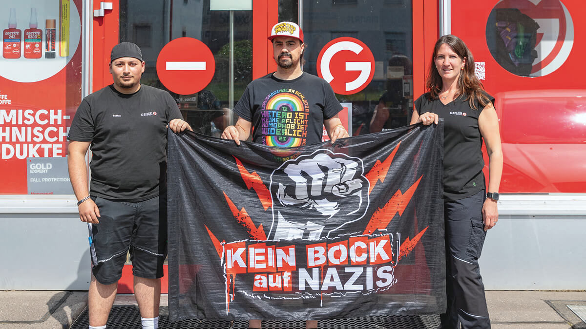 Manuel Rinnenburger, Chef des Großhandels Carl Geisen in Trier, mit Praktikant Fabian Yaramis und Kollegin Tanja Otten